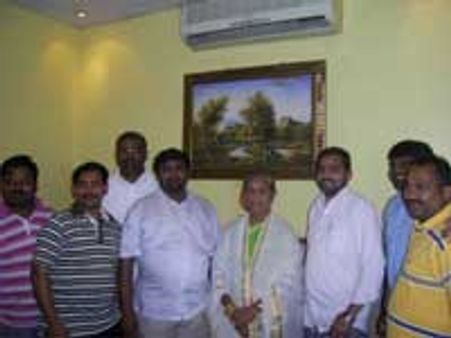 துபாய்-முதுகுள‌த்தூர் ப‌ள்ளி ப‌ழைய மாண‌வ‌ர் ச‌ந்திப்பு