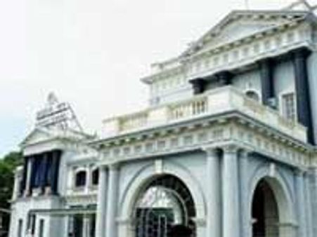 நக்ஸல் ஊடுருவல்: போலீஸ் மீது காங். பாய்ச்சல்