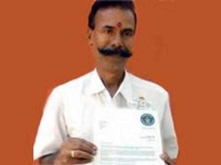 102வது முறை தேர்தலில் போட்டியிடும் பத்மராஜன்