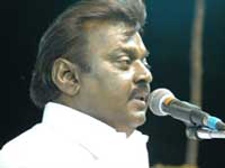 இடைத் தேர்தலில் 4 முனைப் போட்டி!