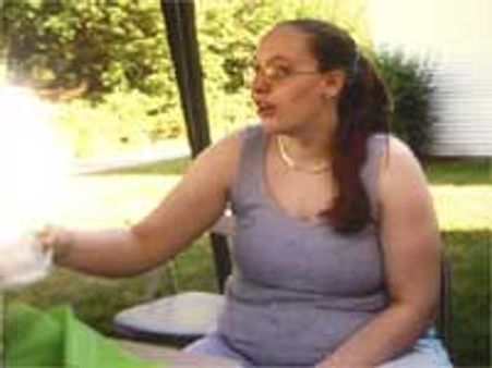 இங்கிலாந்து: கர்ப்பிணி கொடூரக் கொலை-வயிற்றைக் கிழித்து குழந்தை திருட்டு