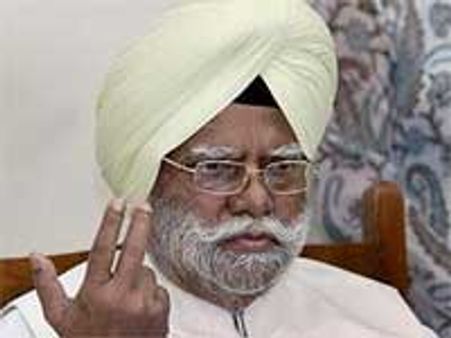 மகன் லஞ்ச வழக்கில் சிக்கிய விவகாரம் - அரசியல் சதி: பூட்டாசிங்