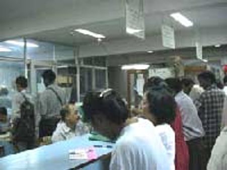 2 நாள் வங்கி ஸ்டிரைக் தொடங்கியது - மக்களுக்குப் பாதிப்பு