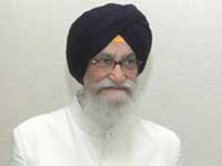 மாணவர்கள் நூலகத்தை பயன்படுத்த வேண்டும்-பர்னாலா