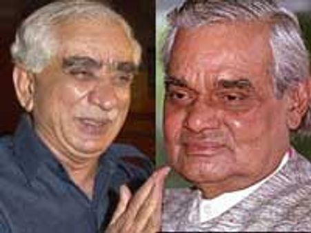 வாஜ்பாயை சந்தித்தார் ஜஸ்வந்த் சிங் - பாஜக அதிர்ச்சி