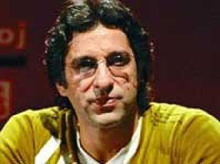 கொல்கத்தா நைட் ரைடர்ஸ் அணிக்கு பயிற்சியாளர் அக்ரம்!