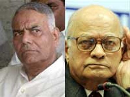 அத்வானி சொல்வது முழுப் பொய்: பிரிஜேஷ்-யஷ்வந்த்