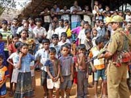 வன்னி முகாம்களில் பெருந்துயரம்!-சேனல் 4 வீடியோ வெளியீடு