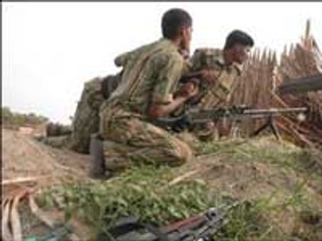 கேரளாவுக்கு படகில் வந்த 4 பேர் மாயம்-புலிகளா?