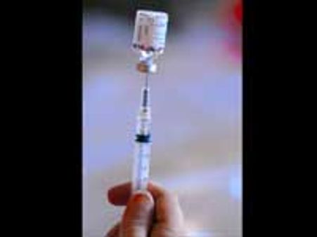 ஸ்வைன்-தடுப்பூசி எதிர்பார்த்ததை விட விரைவில் வருகிறது