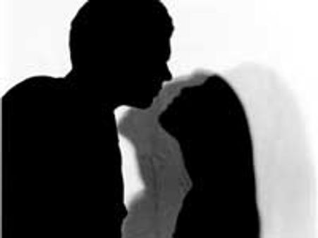 ''மீண்டும் சேர்த்து வைக்கிறது நீ கொடுக்கும் ஏமாற்றம்..''