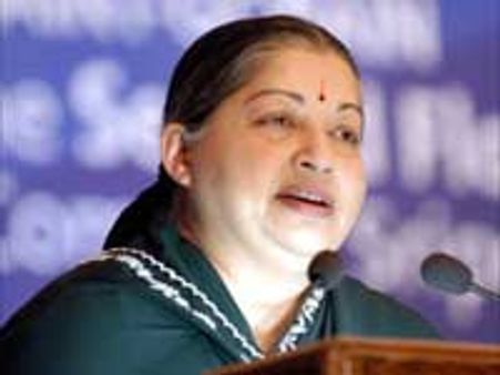 நாடாளுமன்றத்தில் ஓடி ஒளியும் அழகிரி-ஜெ. தாக்கு