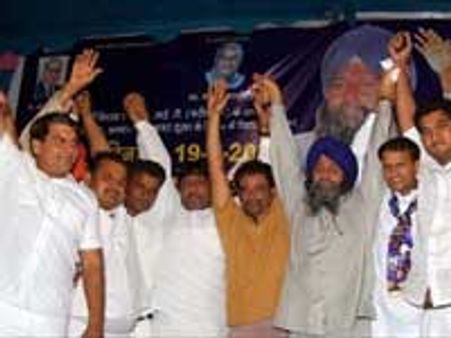 பிஎஸ்பியி to பாஜகவுக்கு தாவிய சேத்தன் சர்மா