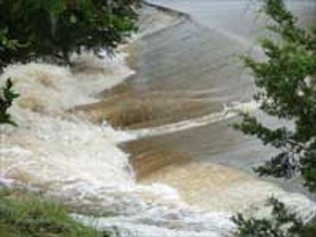 ஆம்பூரில் கடும் வெள்ளம்-5 பேர் பலி-20 பேர் நிலை என்ன?