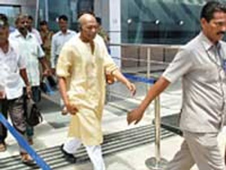 பாளையங்கோட்டை சிறையில் எஸ்ஏ ராஜாவை கொல்ல முயற்சி