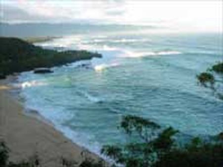 சந்தோஷமாய் நகர்கிறேன்..