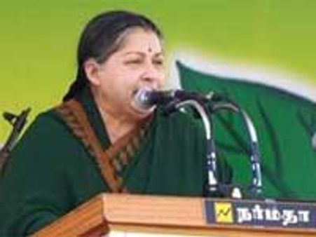 விவசாயிகளுக்கு உதவ திமுக தவறிவிட்டது-ஜெ.