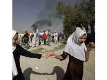 காபூல் குண்டுவெடிப்பு - பலி 17 ஆனது - தலிபான் பொறுப்பேற்பு