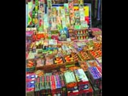 சுற்றுச் சூழலுக்கு பாதகமில்லாத பட்டாசுகள் அறிமுகம்