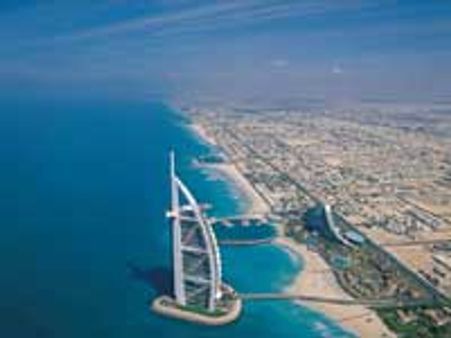 யுஏஇ: தீவிரவாததிற்கு ஆதரவு-அமெரிக்கருக்கு தண்டனை