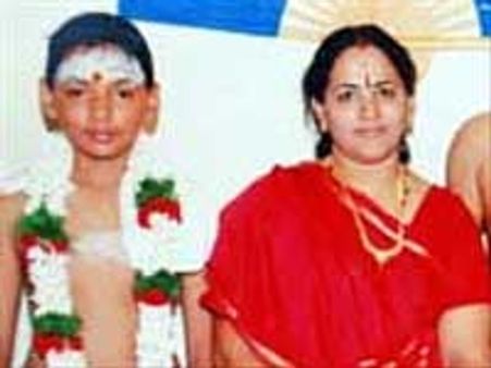 தாய்-மகன் கொலை: தவறான தகவல்..துப்பறியும் நிறுவன ஊழியர் கைது