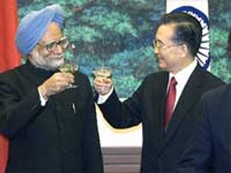 மன்மோகனை சந்திக்க விரும்பும் சீன பிரதமர்!!