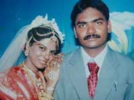 பெண் வக்கீலை ஏமாற்றி திருமணம் செய்த போலி வக்கீல்!