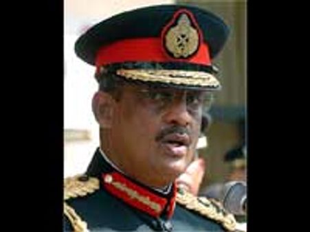 போர்க் குற்றப் பட்டியலில் பொன்சேகா பெயர்- அமெரிக்க அழைப்பு ரத்து