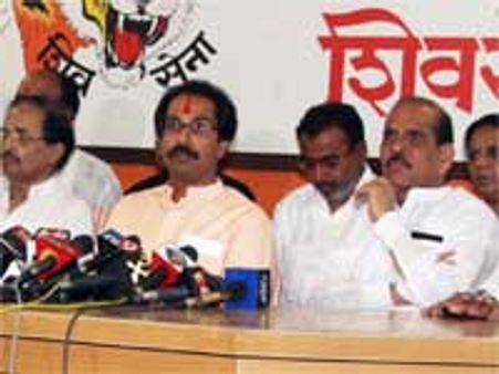 இது சேனாவின் தோல்வி அல்ல, மராட்டியர்களின் தோல்வி- உத்தவ்