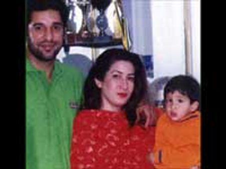 வாசிம் அக்ரம் மனைவி ஹூமா உடல் அடக்கம்