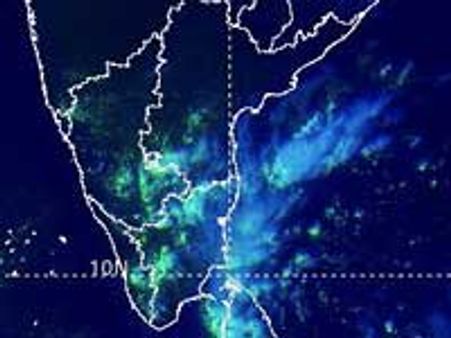 குறைந்த காற்றழுத்த தாழ்வு நிலை வலுக்கிறது - மழை அதிகரிக்கும்