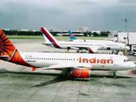 விமான எரிபொருள் கட்டணம் மீண்டும் உயர்வு!