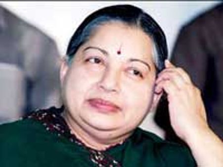 பாஜக ஊழல் செய்தபோது திமுக எதிர்க்காதது ஏன்?-ஜெ