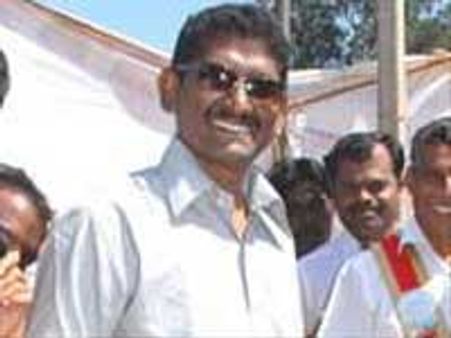 சொத்து விபரம் வெளியிட்ட முதல் கலெக்டர் சகாயம்!