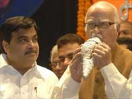 பாஜகவின் அடுத்த தலைவர் கட்காரி?