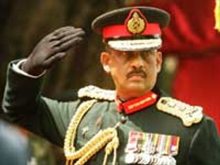 ராணுவ புரட்சி பயம்: இந்திய உதவி கோரிய ராஜபக்சே- பொன்சேகா தாக்கு