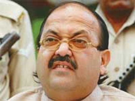 எல்லாப் பிரச்சனைகளையும் தீர்க்கிறாராம்.. ராகுலையே பிரதமராக்கி விடலாமே-அமர்சிங்