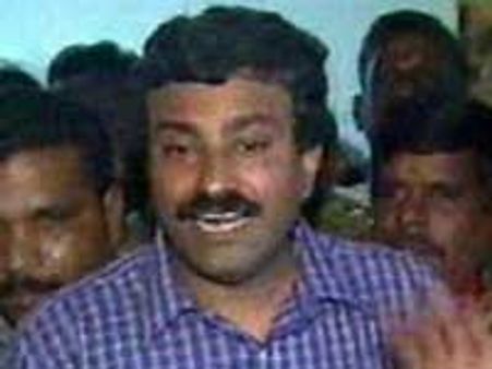 நாவலாசிரியராக மாறிய 'செக்ஸ்' டாக்டர் பிரகாஷ்