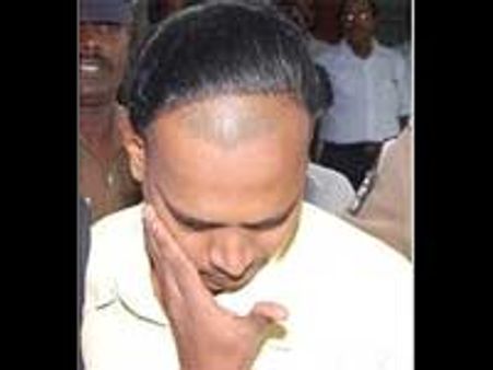 கோவில்களுக்குள் அர்ச்சகர்கள் கேமரா செல்போன் பயன்படுத்த தடை வருமா?