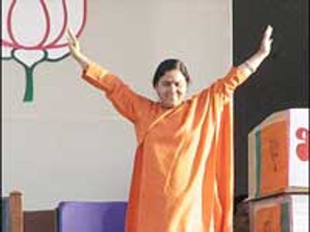 மசூதி இடிப்பு: ஆர்எஸ்எஸ்-கல்யாண்-உமாவுக்கு தொடர்பு: வாஜ்பாய்-அத்வானி 'போலி மிதவாதிகள்'