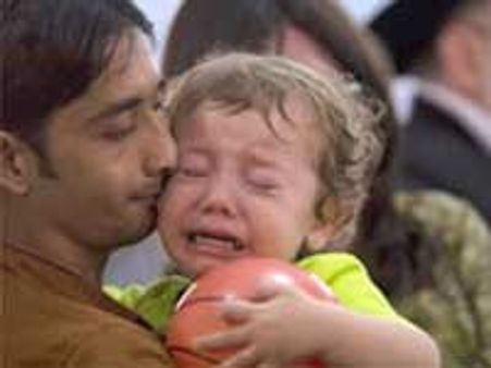 பெற்றோரை தேடி அழும் யூத குழந்தை மோஷே!