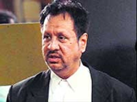 அலட்சிய பேச்சு- கசாப் வக்கீலுக்கு சிக்கல்