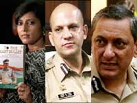 காம்தே மனைவி நூலால் சலசலப்பு- மும்பை போலீஸ் அதிகாரி கொந்தளிப்பு