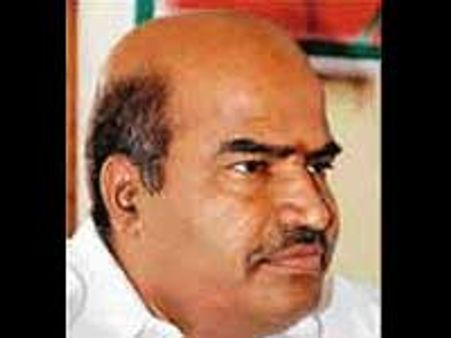 காழ்ப்புணர்ச்சி காரணமாக ப.சிதம்பரம் விலக வேண்டும் என்கிறார் ஜெ. - தங்கபாலு