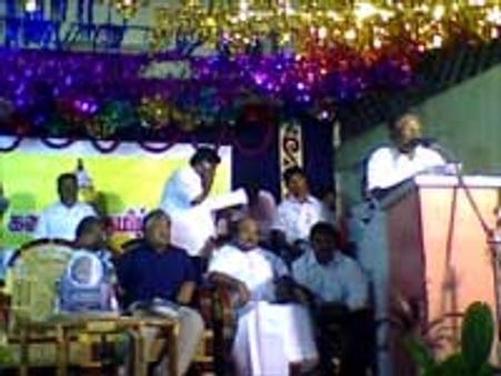 அண்ணா விழா: அமைச்சர்-எம்.எல்.ஏ புறக்கணிப்பு