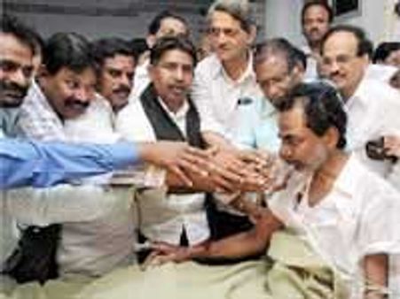 மாணவர்களின் மாபெரும் போராட்டத்திற்குக் கிடைத்த வெற்றி - ராவ்