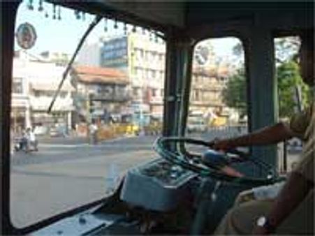தமிழகம்-புதுவை பஸ்களுக்கு இனி ஒருமுனை வரிதான்!