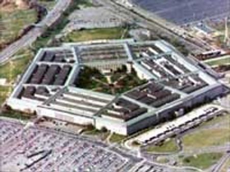 யு.எஸ். ராணுவத் தலைமையகம் பென்டகனில் துப்பாக்கிச் சூடு- 2 பேர் காயம் - சுட்டவர் பலி