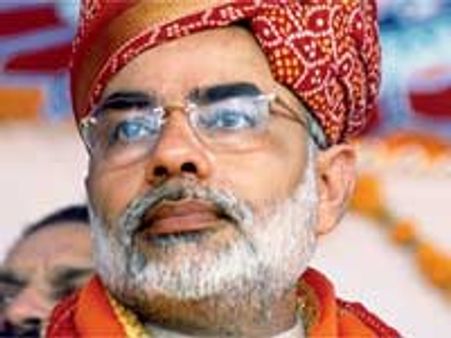 குஜராத் கலவர வழக்கு- விசாரணைக்கு ஆஜராக மோடிக்கு சம்மன்