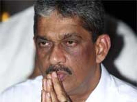 பொன்சேகா மீதான ராணுவ கோர்ட் விசாரணைக்கு நாள் குறிப்பு - நீதிபதிகள் நியமனம்